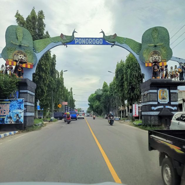 Travel Ponorogo Surabaya